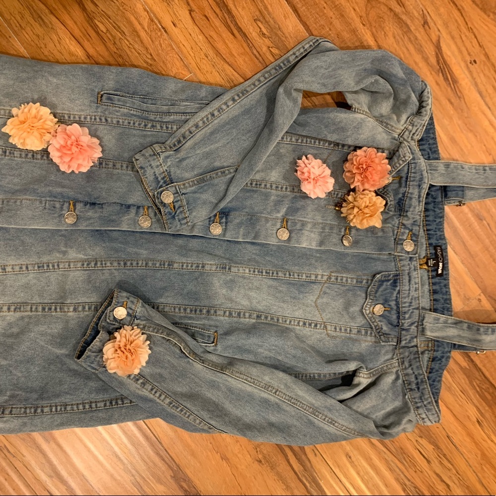 Off the Shoulders Jean Dress